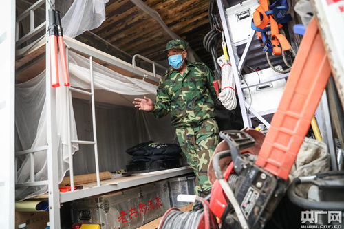 打捞光明的人 疫情下的老兵应急服务队